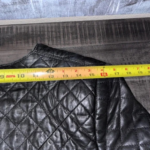 Caroline Moore black quilted leather jacket with gold-toned buttons SZ 10 - Picture 8 of 16